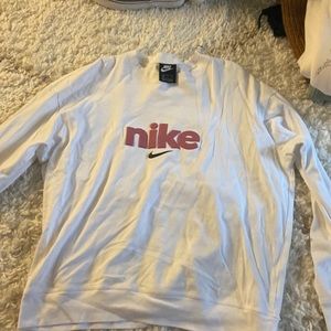 Nike white long sleeve t shirt